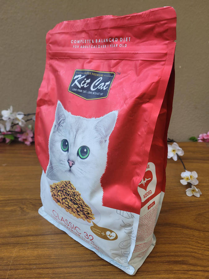 1.2Kg CLASSIC 32 Complete Balanced Diet For Cats 1 Year And Older-Expiry: 23 04 25