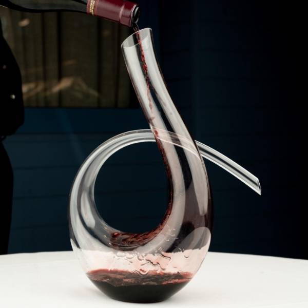 Luxurious Unique Wine Decanter Carafe