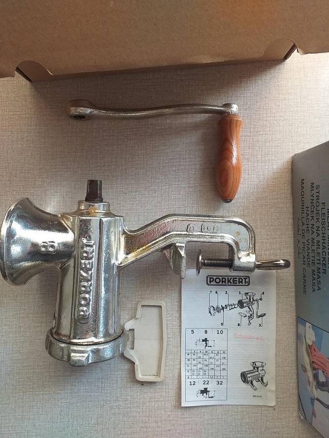 Porkert No 8 Meat Mincer (NEW) Made in Czech Republic