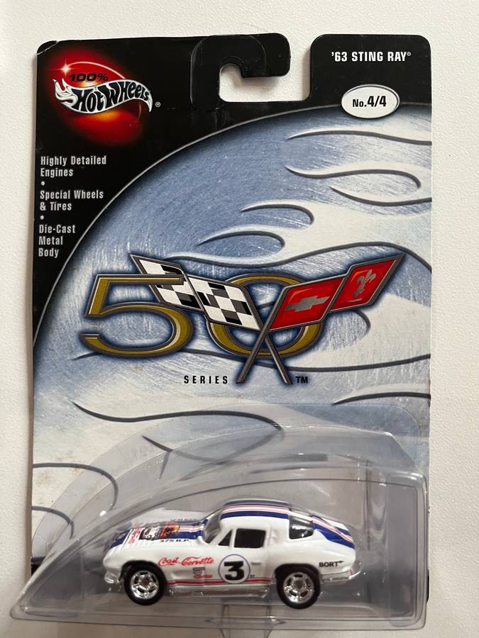 Hot wheels Corvette 50 years collectors edition 1/64