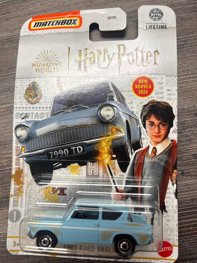 Matchbox Harry Potter Anglia long card import