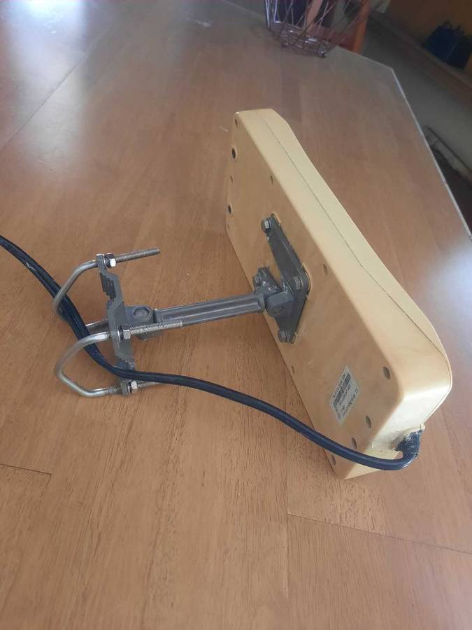 X-Polarised, High Gain, Directional LTE Antenna (2X2 MIMO)