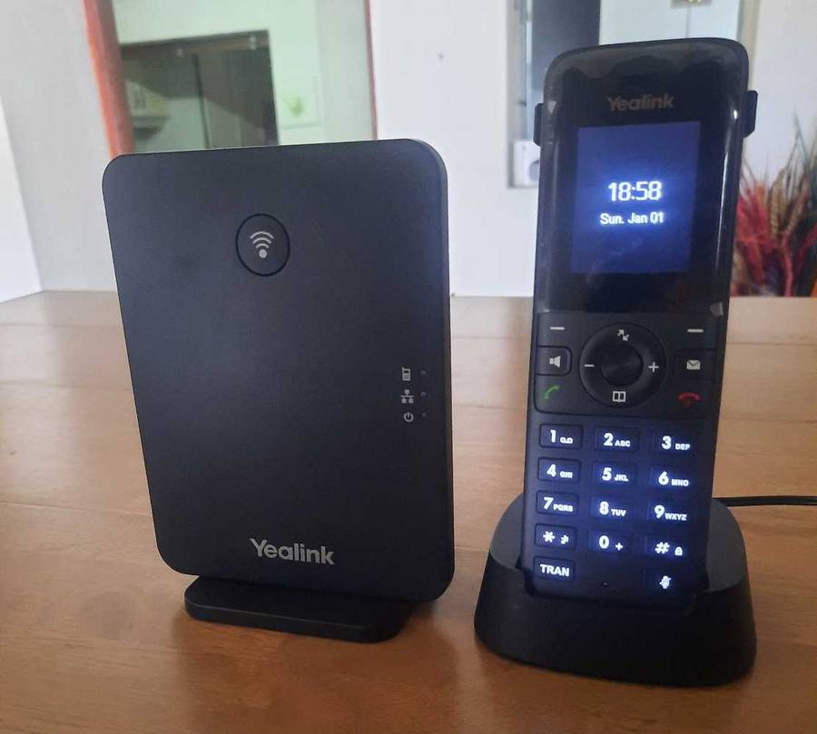 Yealink Voip Cordless Phone And Base Station