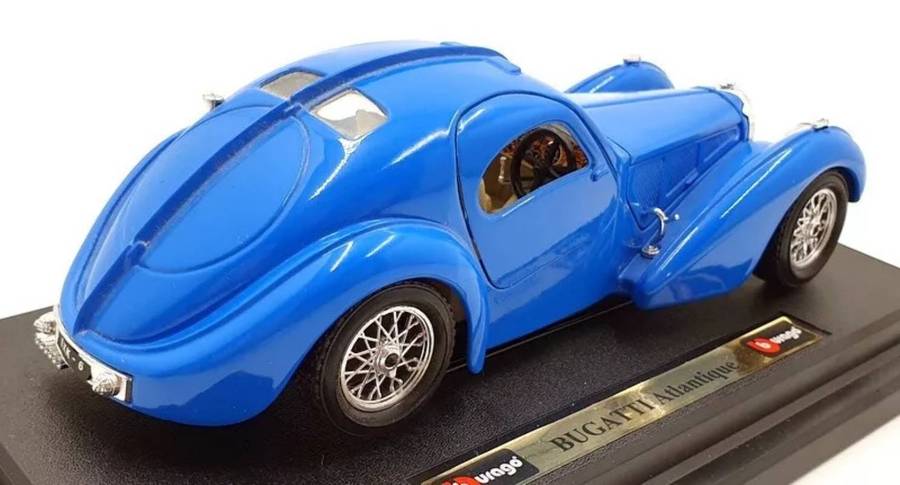 Bugatti Atlantique 1936 blue Bburago 1:24 NEW+boxed #2259 instant wheels