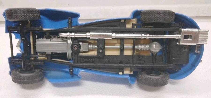 Bugatti Atlantique 1936 blue Bburago 1:24 NEW+boxed #2259 instant wheels