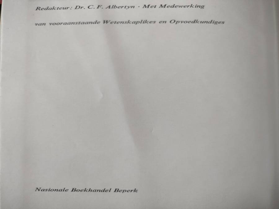 Afrikaanse Kinderensiklopedie Volume 9 - Nasionale Boekhandel - good condition