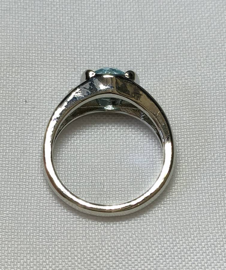 Gorgeous Lab created Blue Topaz and White CZ ring: Size US7