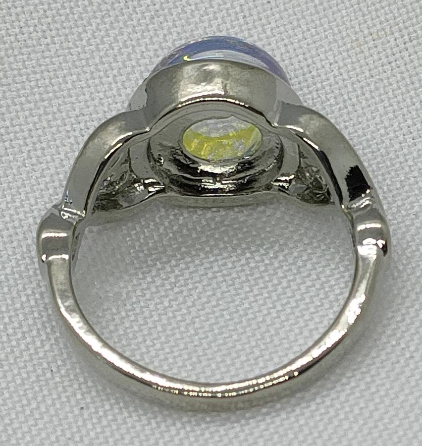 Moonstone ring - lab-created stone - size US 7