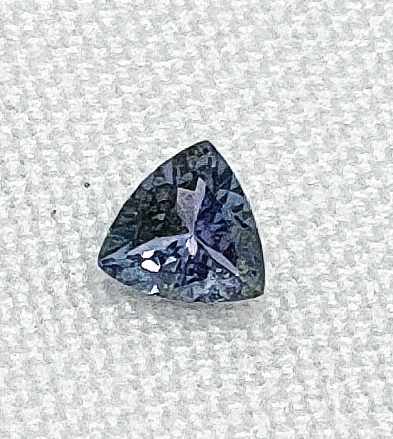 Tanzanite stone - 0.40 carat - natural trillian cut stone