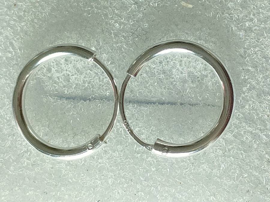 New Sterling Silver Hoop earrings: Gorgeous design. Stamped 925: