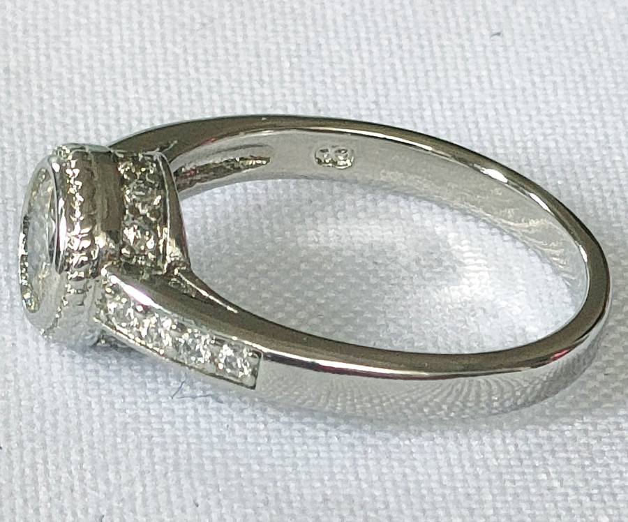 Engagement ring - lab-created white diamond simulant- Size US 7