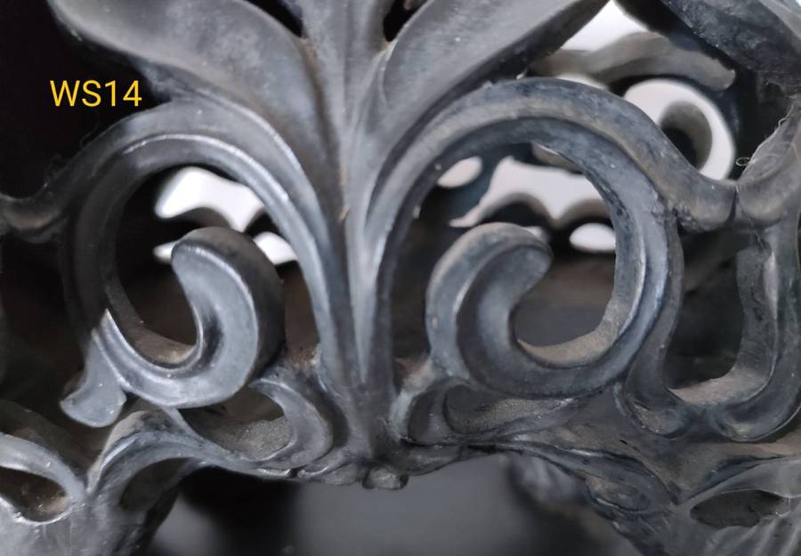 Vintage clock in an Elephant cast iron cut-out pattern on a solid metal stand-265x205mm