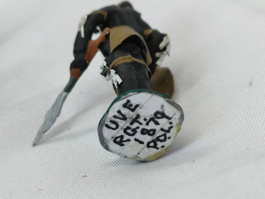 Gorgeous lead soldiers in a set of 14 - top condition - lot 2 of 6