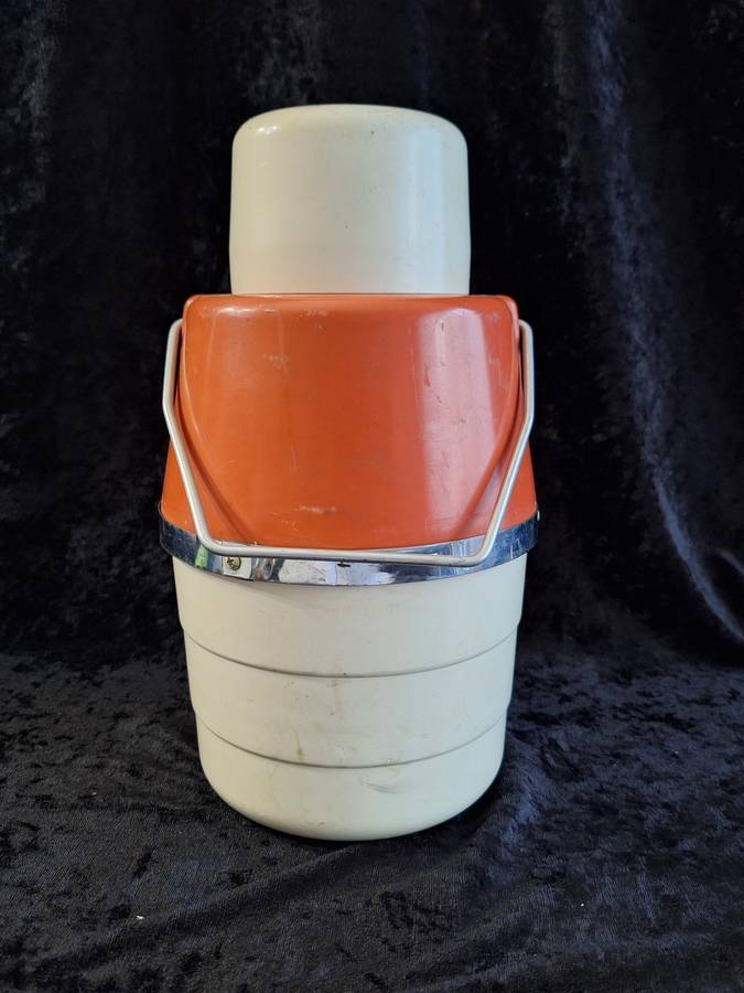 Vintage 1950's Mascot Insulated Cooler Bottle