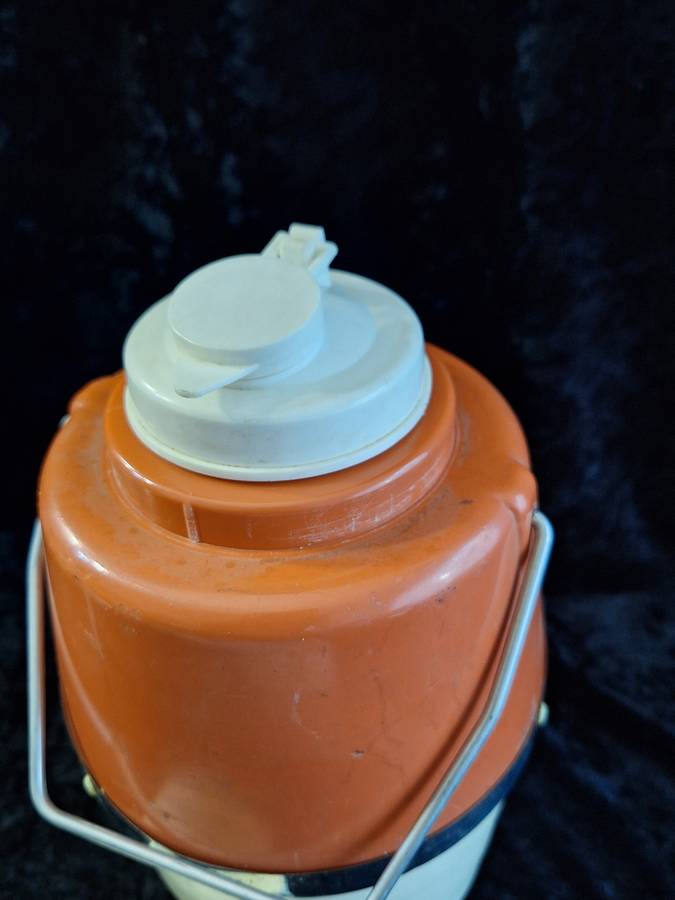 Vintage 1950's Mascot Insulated Cooler Bottle