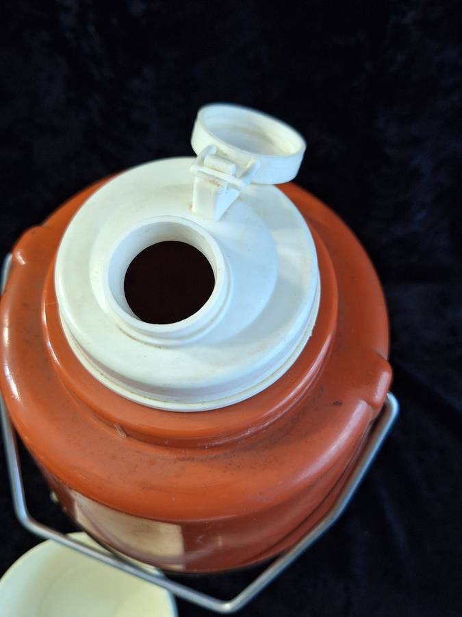 Vintage 1950's Mascot Insulated Cooler Bottle
