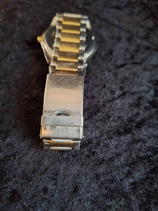 Tempo Men's Wristwatch - 50 Meters Water Resistant.