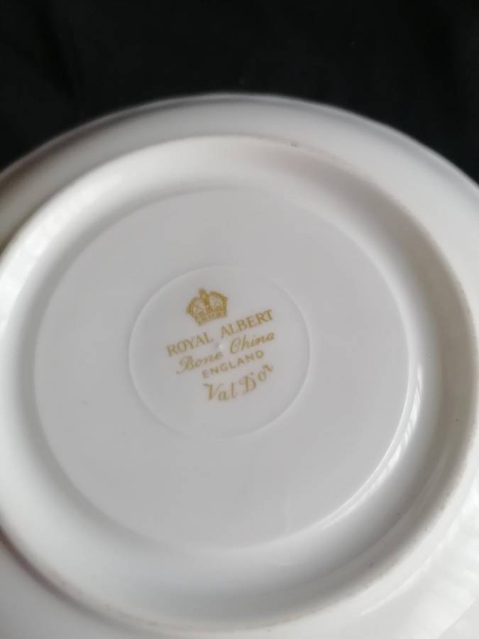 Vintage Royal Albert - Val D'or Saucer - A.