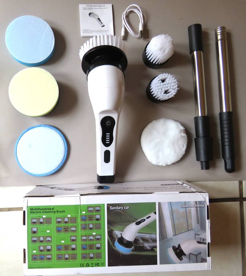 ELECTRIC, RECHARGEABLE  SCRUBBING BRUSH WITH INTERCHANGEABLE BRUSHES AND PADS - BRAND NEW