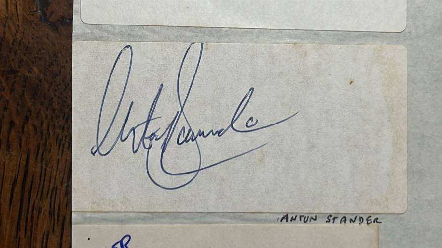 Original Signatures of 13 Springboks, details below