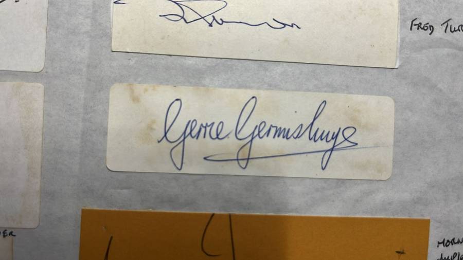 Original Signatures of 13 Springboks, details below