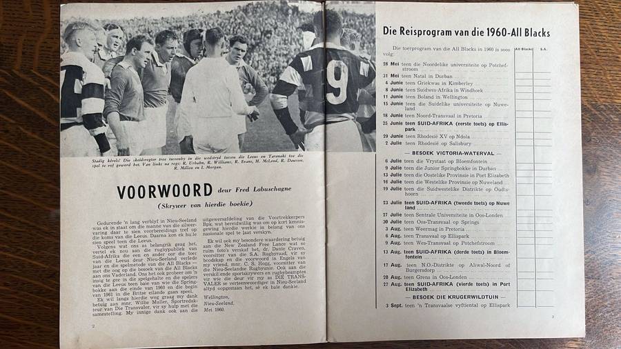 1960 Die All Blacks is Hier - Brochure of the Tour & Pin, details below