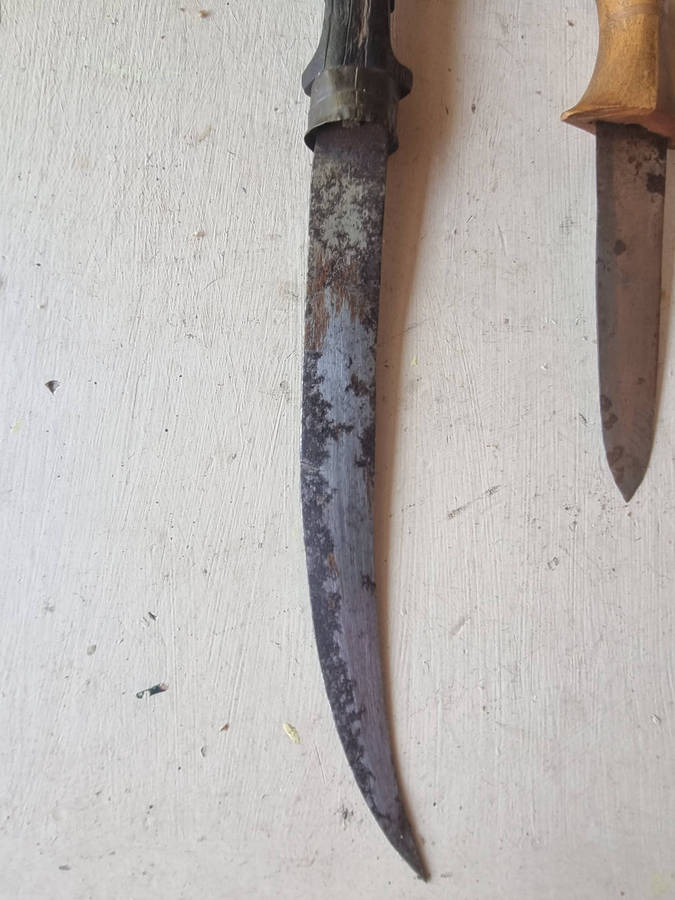 ### 3 x knives 2 of African origin 1 from Sweden with Sheaths ###