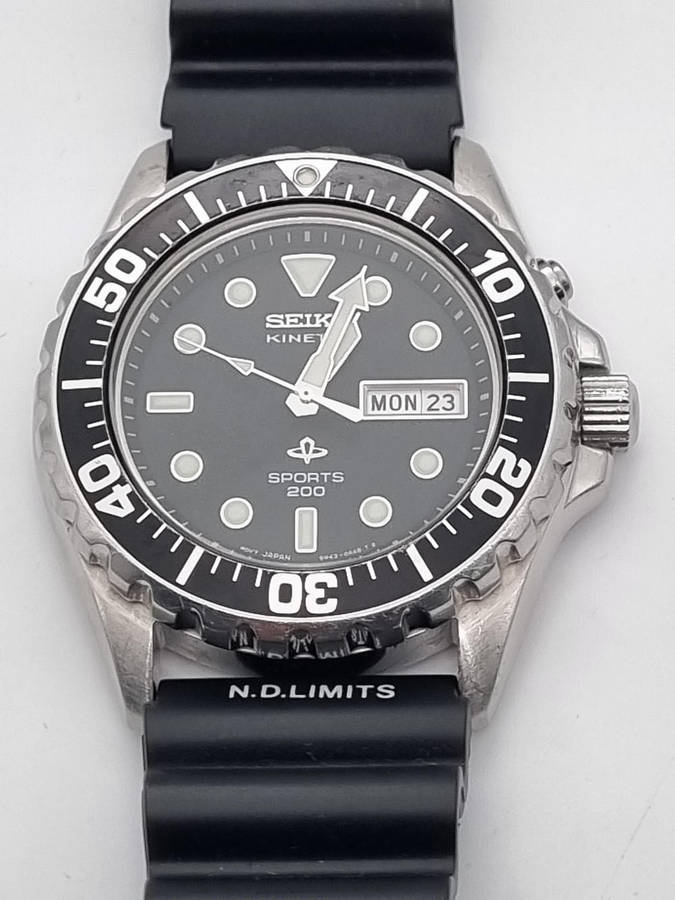 ## Seiko Kinetic Divers watch - adjustable Large wrist fit - Good condition ##