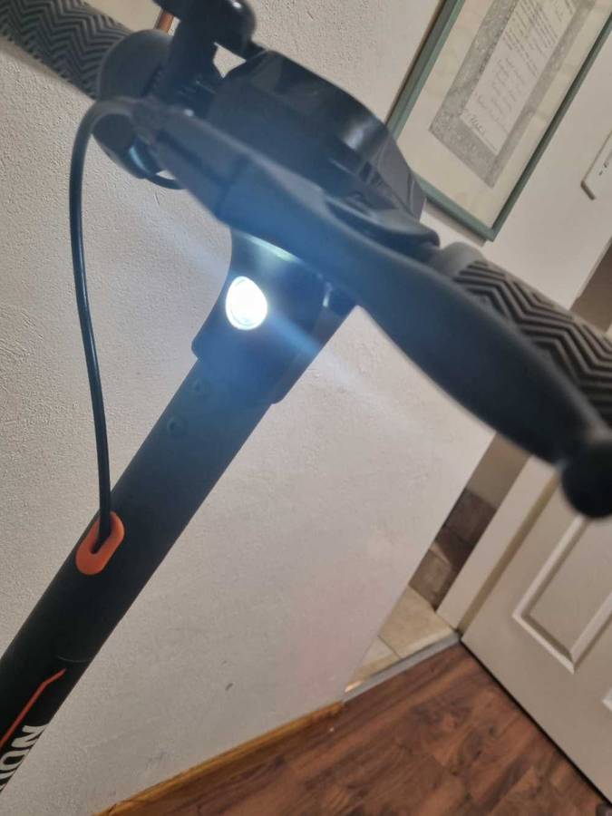 ## Inmotion A1 Electric Scooter with charger, not used much at all ##
