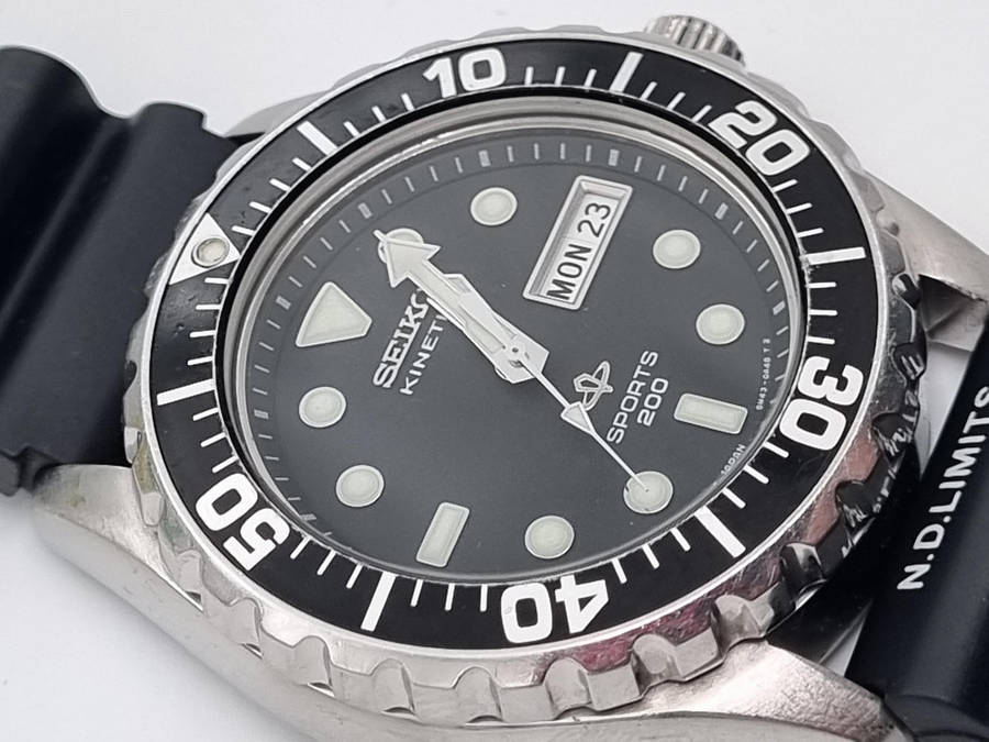 ## Seiko Kinetic Divers watch - adjustable Large wrist fit - Good condition ##