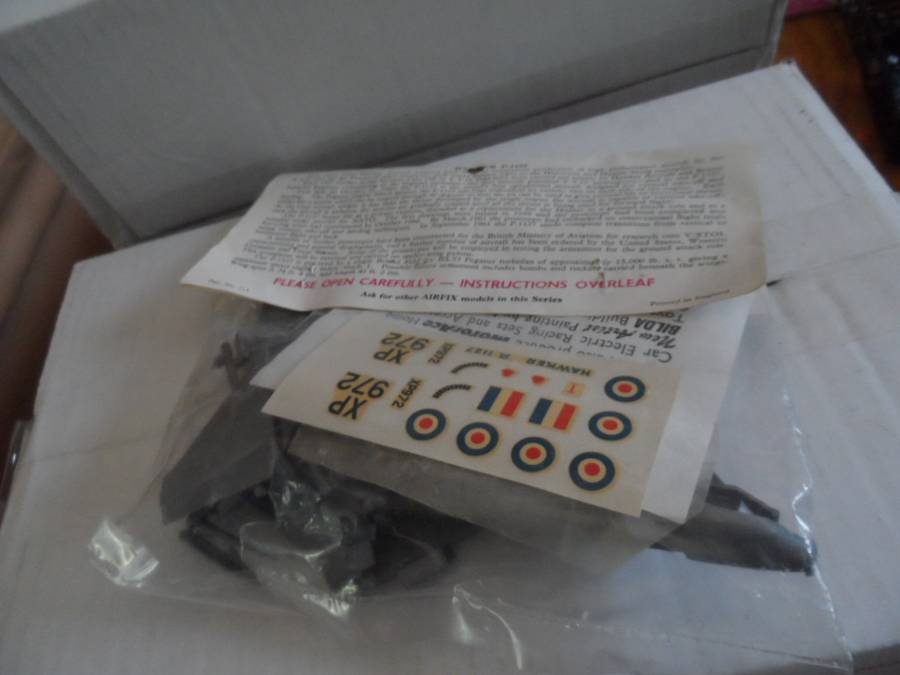 VINTAGE AIRFIX Hawker P1127 -sealed