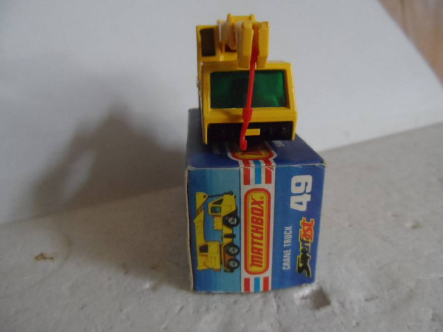 Matchbox Superfast No. 49 Crane Truck Yellow Body & Boom Red Hook Green Windows