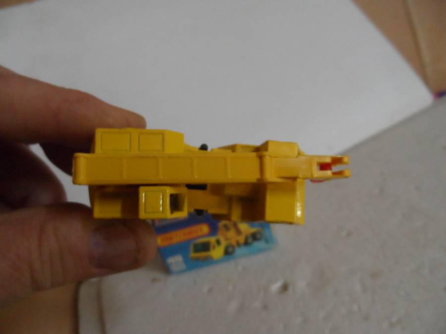 Matchbox Superfast No. 49 Crane Truck Yellow Body & Boom Red Hook Green Windows