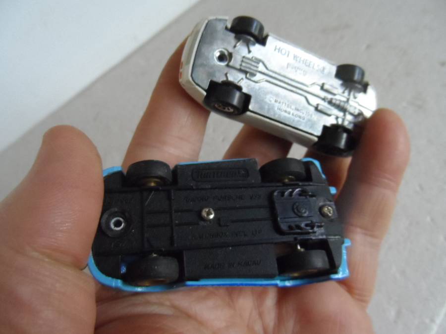 HOTWHEELS PORSCHE DUO- ONE BID FOR ALL
