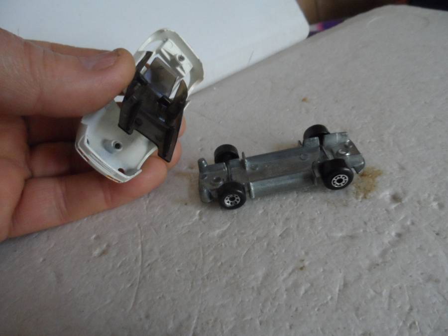HOTWHEELS PORSCHE DUO- ONE BID FOR ALL
