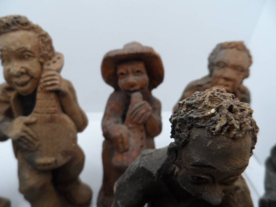 CLAY 9 MAN MUSIC GROUP 11 TO 14 CM  TALL [Y301]
