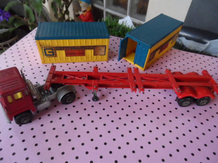 Matchbox Lesney Scammell Tractor K17 Trailer GENTRANSCO Containers 1973 M300]