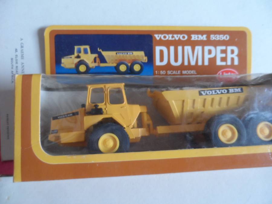 LINTOY VOLVO BM DUMPER, 1:50 SCALE DIECAST