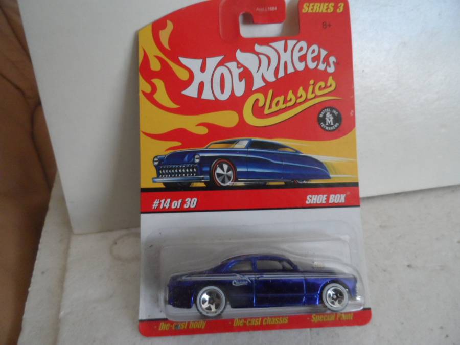 Hot Wheels Classics Series 3 Shoe Box #14 of 30 Blue--sealed long card -  [m52]