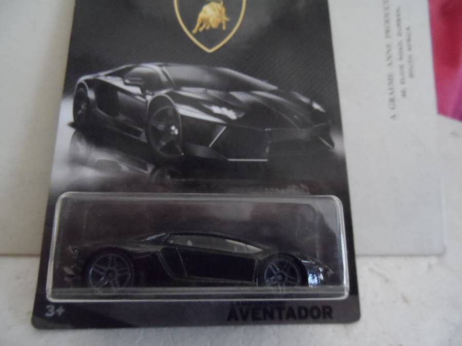 Lamborghini Aventador LP 700-4 Hot Wheels  Black-sealed long card-[m47]