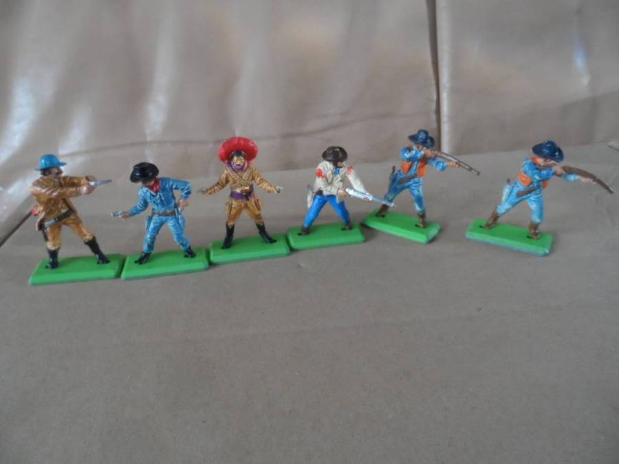 BRITAINS DEETAIL SIX WILD WEST FIGURES-METAL BASES -ONE BID FOR ALL [M12]
