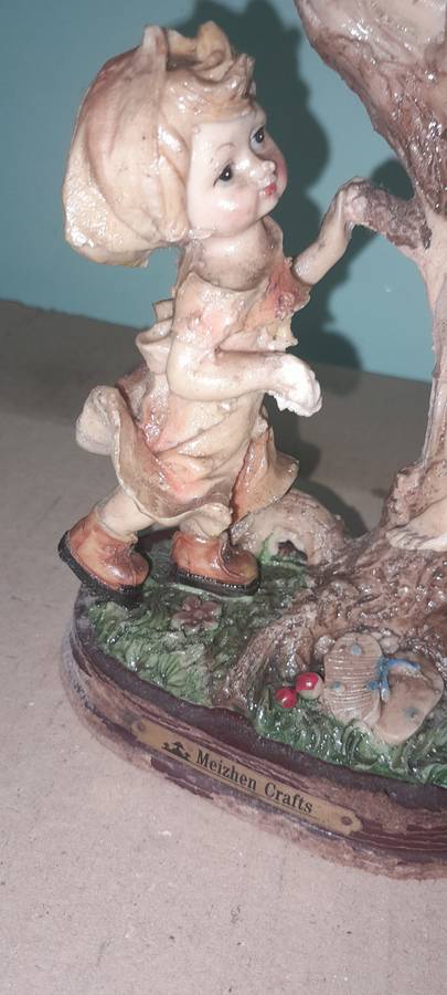 A Vintage Muizhen Craft - As per pictures