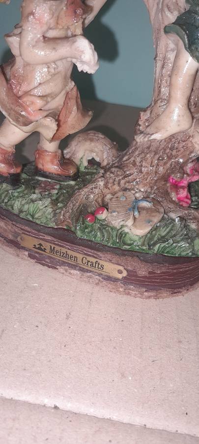 A Vintage Muizhen Craft - As per pictures