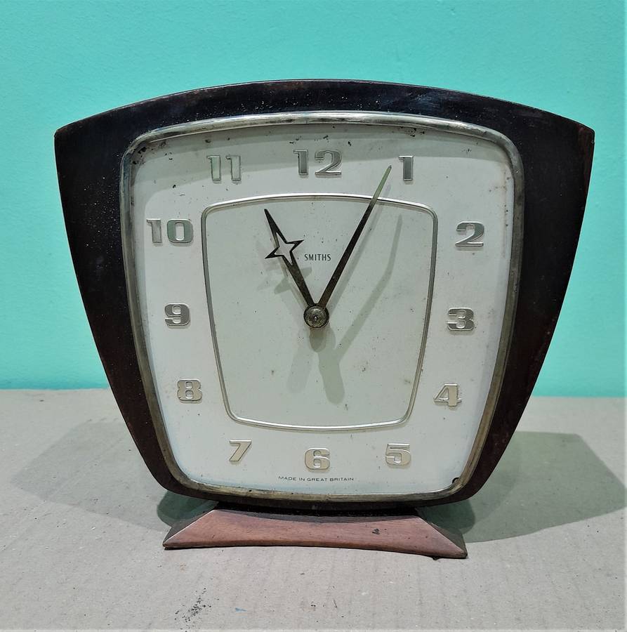 Smiths Mantle Clock - Great Britain - Working - To Restore - See Pics - Glass & Chime Out