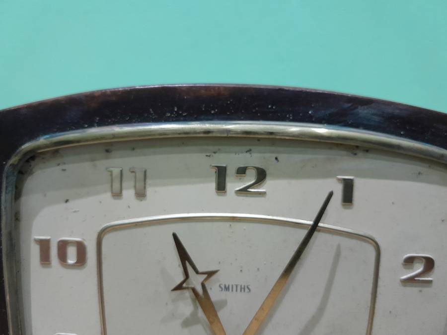 Smiths Mantle Clock - Great Britain - Working - To Restore - See Pics - Glass & Chime Out