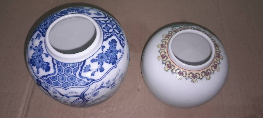 2 Vintage Ginger Jars  - As per pictures