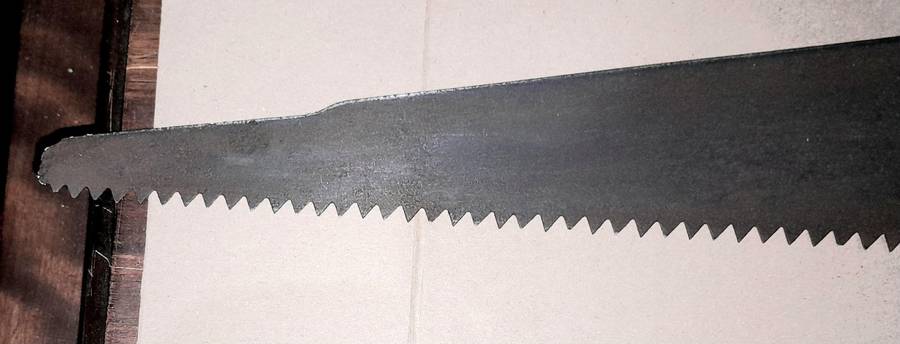 Antique late 1800s / early 1900s Disston Saw as per pictures