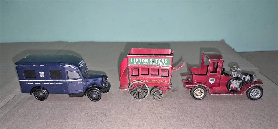 3 Diacast models - Models of yesteryear, LLEDO & Days Gone