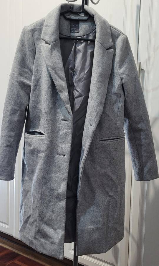 Stunning grey coat (EUR 38 / UK10)