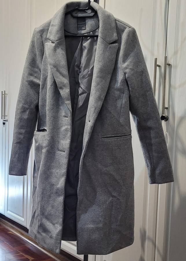 Stunning grey coat (EUR 38 / UK10)